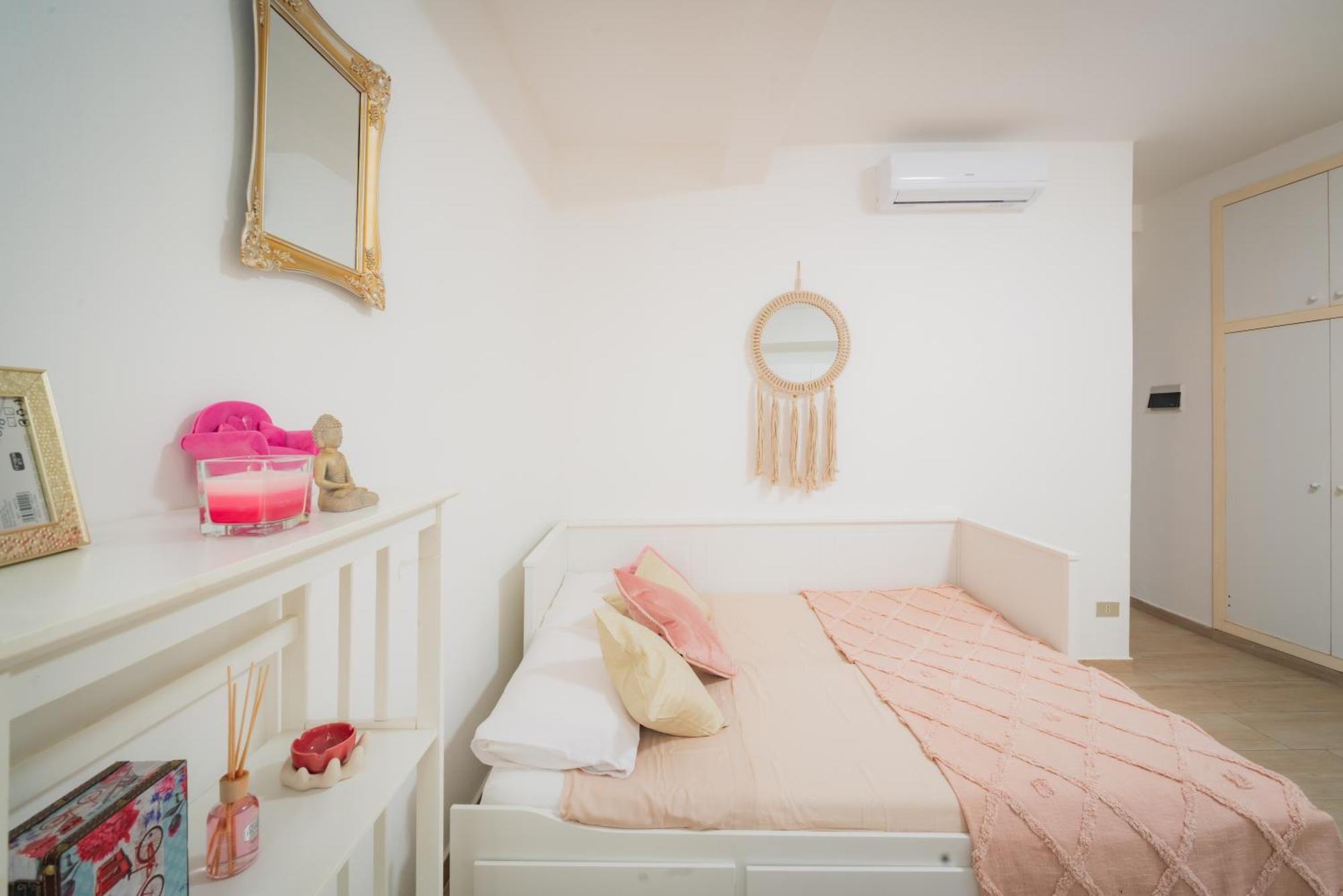 דסנזאנו דל גארדה Suite "Castello" Del Garda - Apt Per Coppie Garda מראה חיצוני תמונה